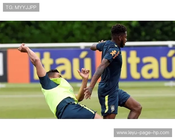 卡塞米罗与弗雷德在体能分布下形成多点参与趋势