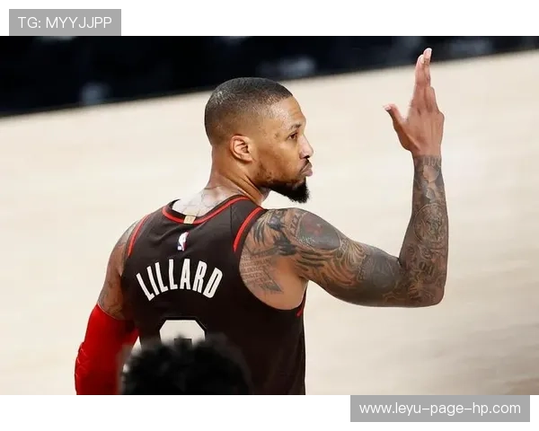 利拉德挡拆后无球接投三分更胜开拓者时代