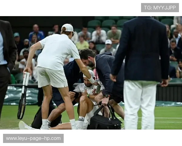 假摔判罚的核心依据：裁判如何区分真实犯规与故意欺骗