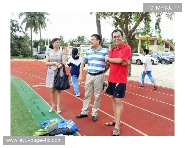 人墙规则解析：犯规判定与裁判执行标准详解